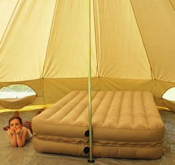 Telts piepūšams matracis ir vienkāršs risinājums pārgājienam